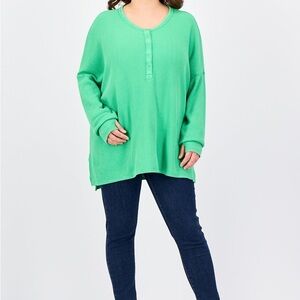 Offline by Aerie NWOT Green Oversized Long Sleeve Waffle Knit Henley Tunic - L